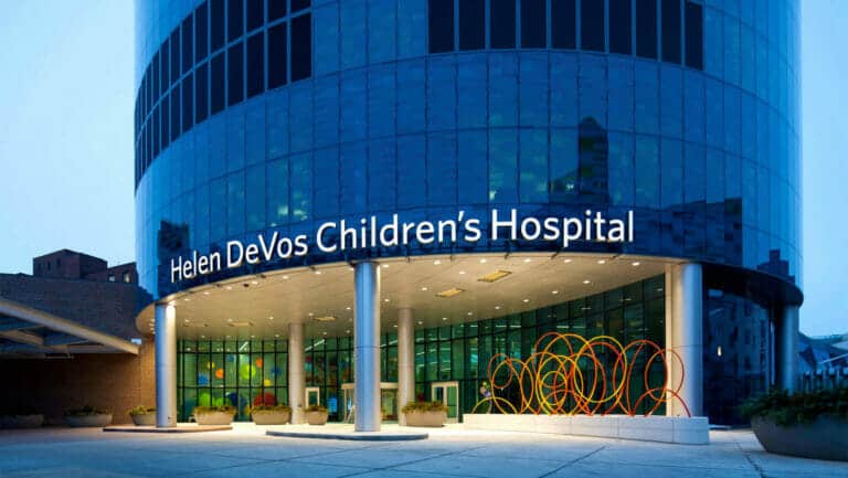 Helen DeVos Childrens Hospital 768x433