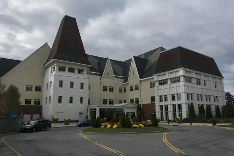 Maria Fareri Childrens Hospital 768x512